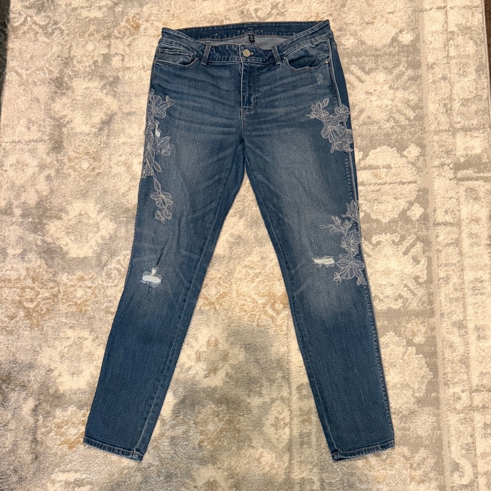 White House Black Market Floral Embroidered Skinny Jeans